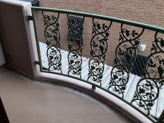 16/27 バルコニー