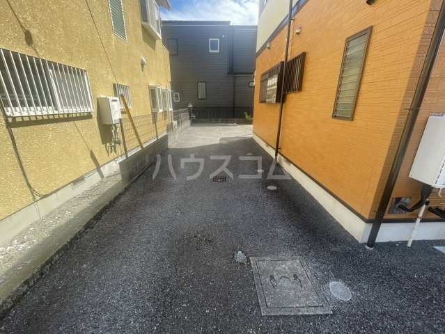 2/3 駐車場