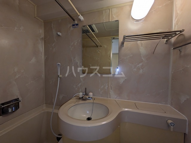 14/30 洗面