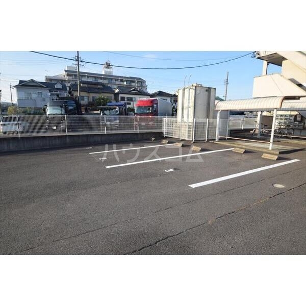 2/11 駐車場