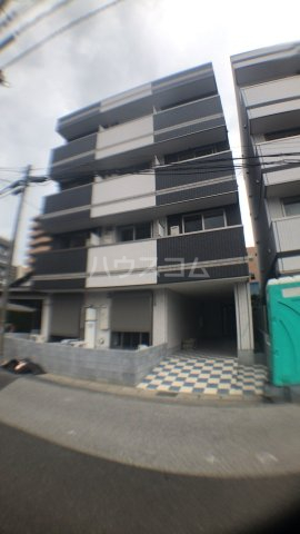 2/10 外観