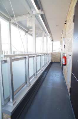 15/23 エントランス