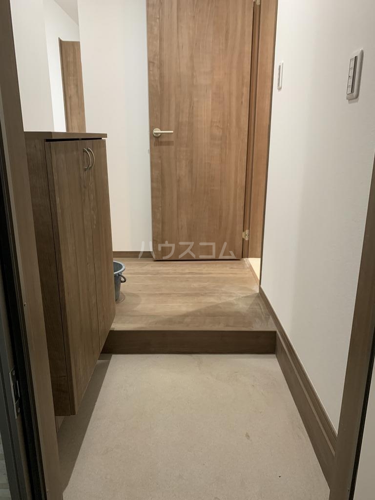 14/30 玄関
