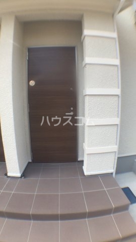 17/26 エントランス