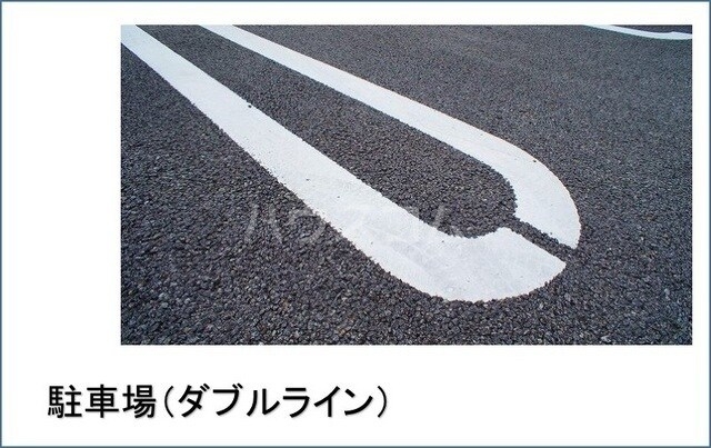 22/28 駐車場