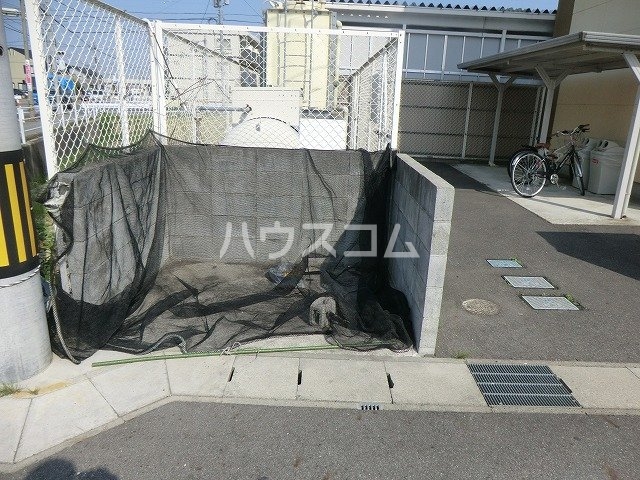 19/25 駐車場