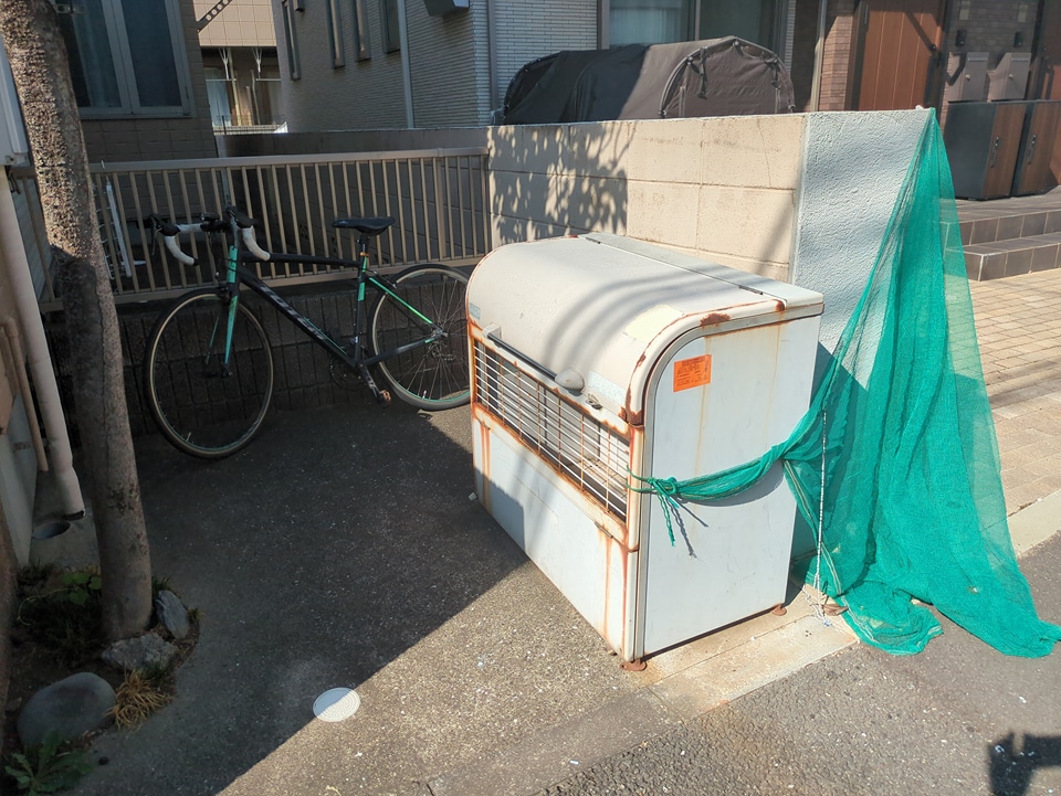 24/30 エントランス