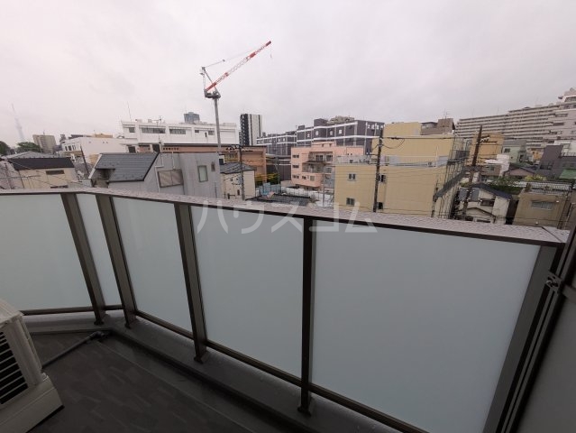 18/30 バルコニー