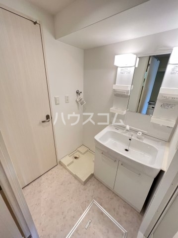 13/30 洗面