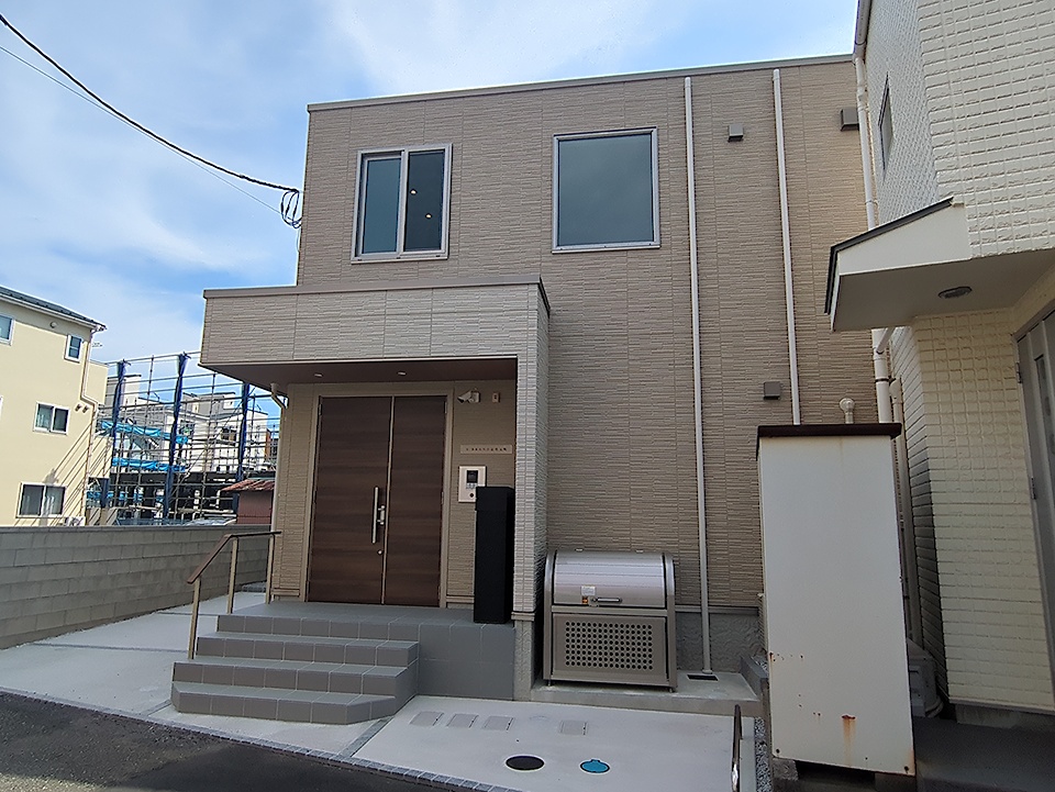 2/30 外観