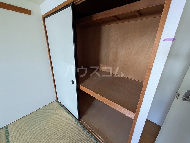 13/30 収納