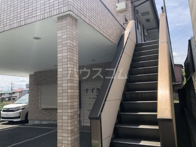 29/30 エントランス