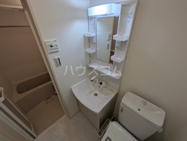 13/30 洗面