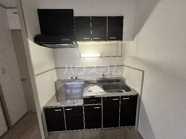 13/30 キッチン