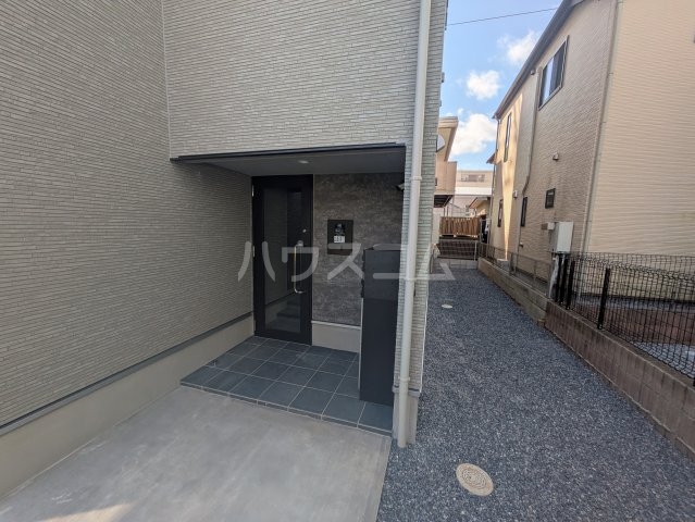 29/30 エントランス