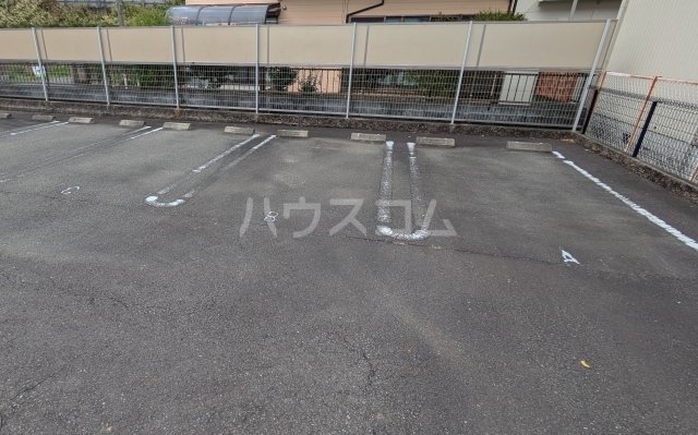 21/22 駐車場