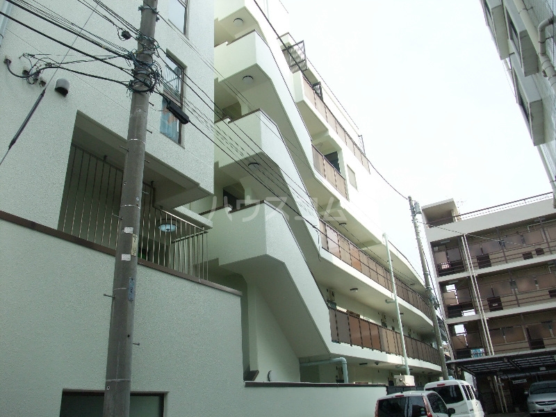 16/26 エントランス
