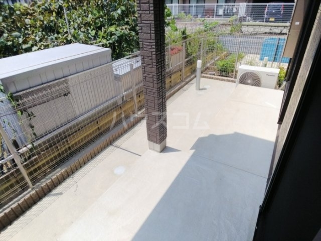 15/28 バルコニー
