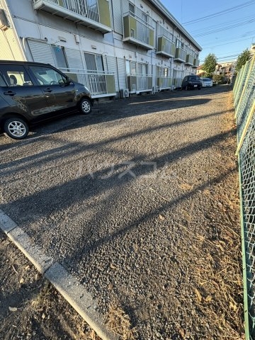 25/28 駐車場