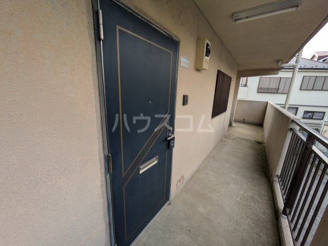 13/30 玄関