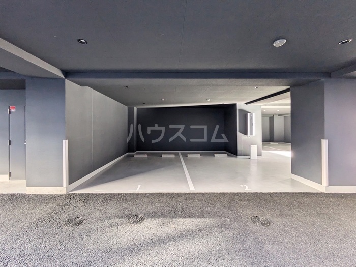 25/30 駐車場