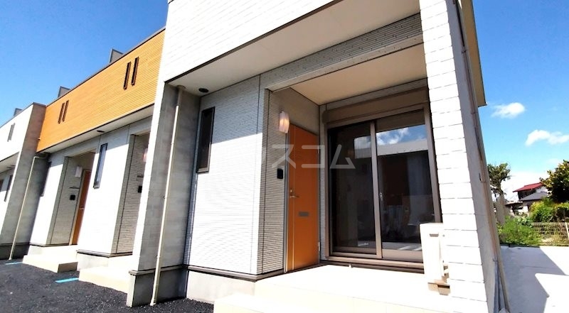 20/22 エントランス