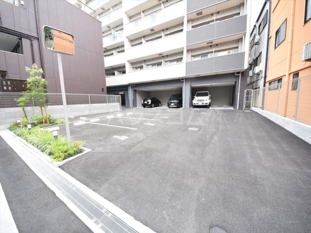 20/30 駐車場