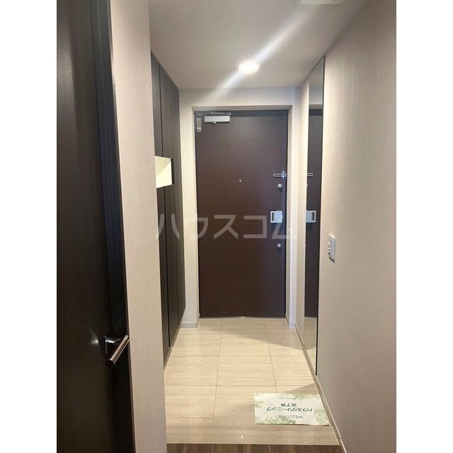 13/23 玄関