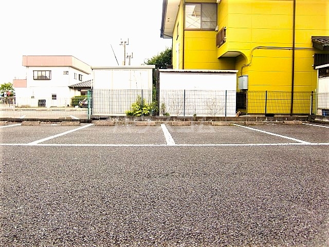 14/20 駐車場