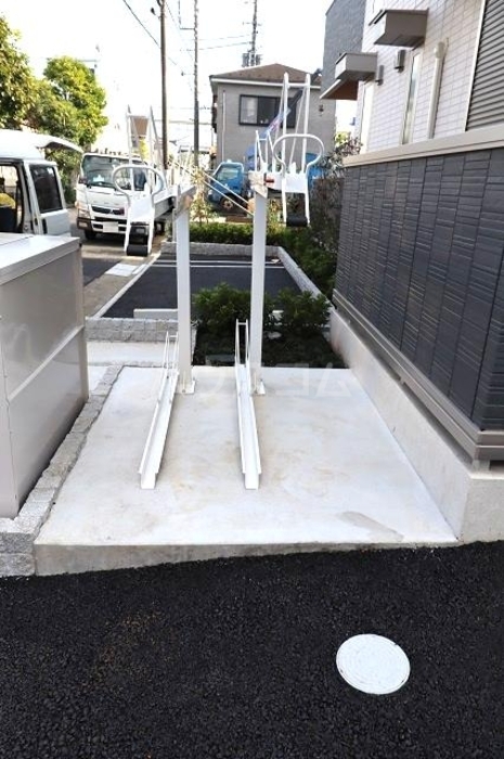 20/23 駐車場