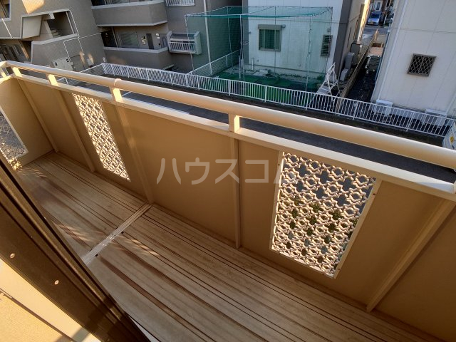 19/30 バルコニー