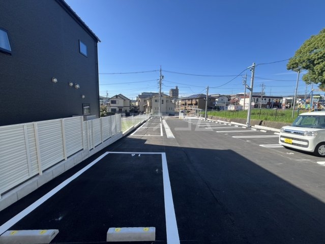 17/27 駐車場