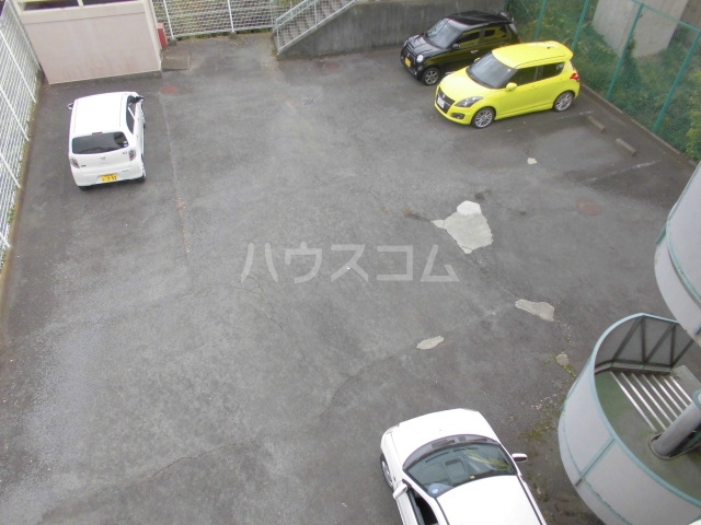21/30 駐車場