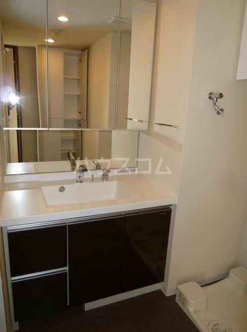 14/21 洗面