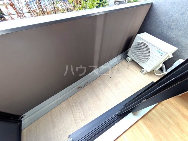 15/23 バルコニー