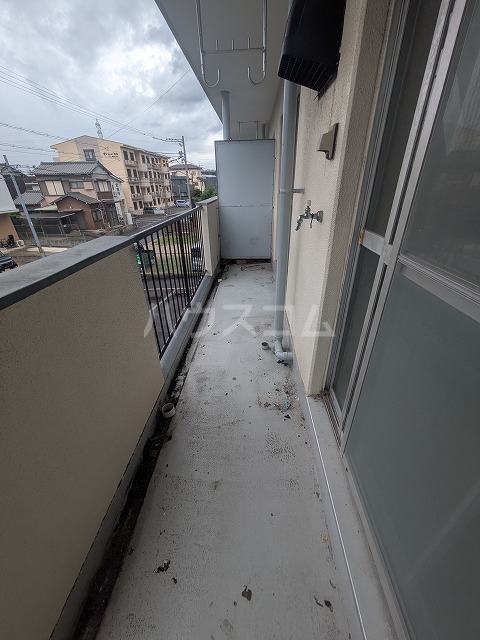 23/30 バルコニー