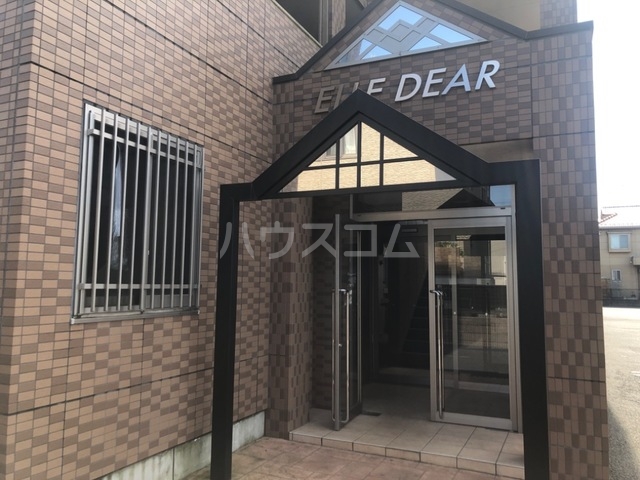 23/30 エントランス