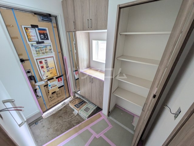 17/30 玄関