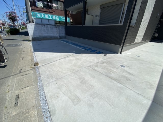 21/29 駐車場