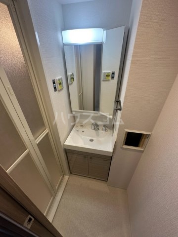 13/30 洗面