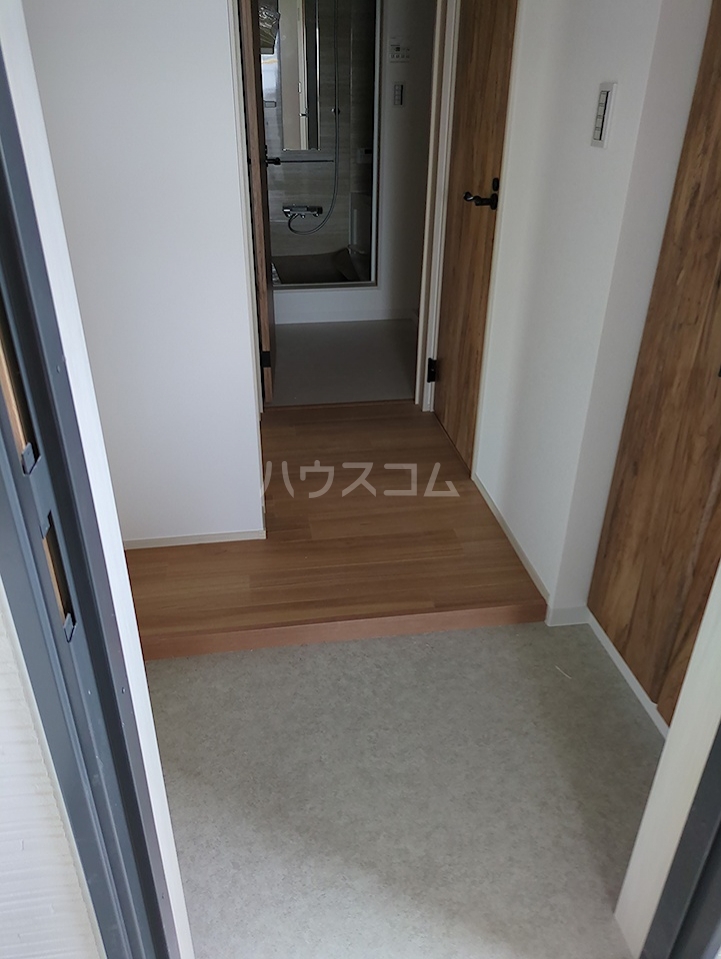 13/30 玄関