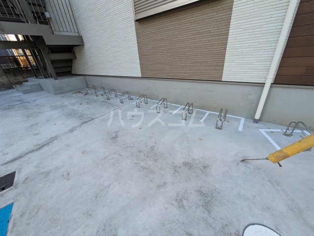 27/30 駐車場