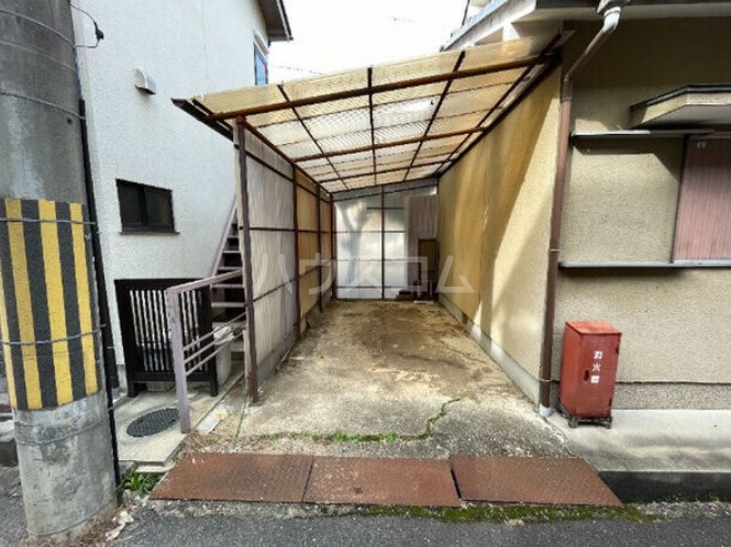 13/21 駐車場