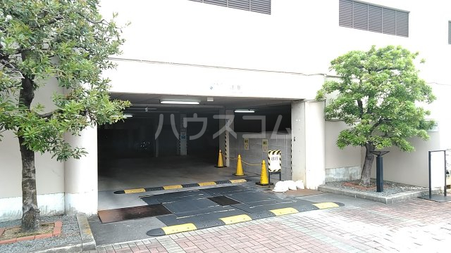 23/29 駐車場