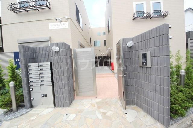 15/25 エントランス