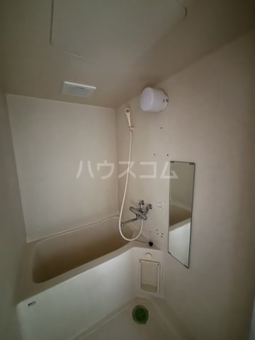 15/28 浴室