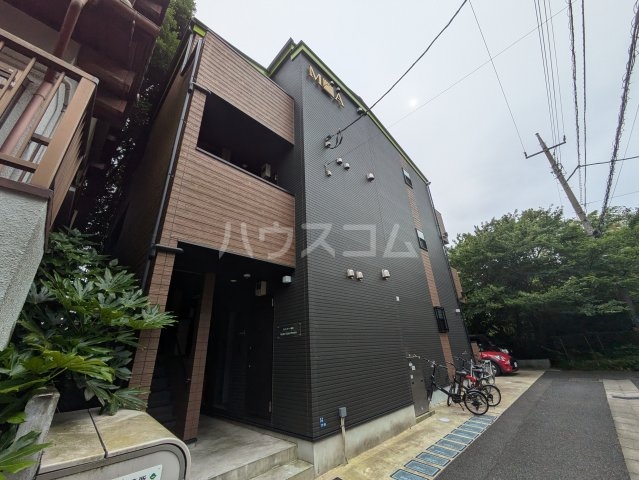 22/30 エントランス