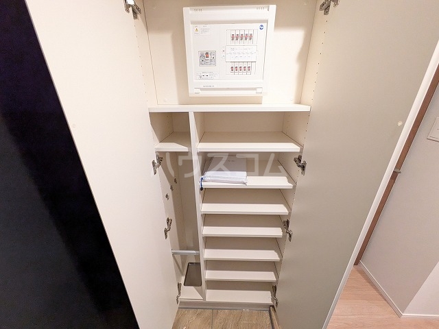 13/30 収納