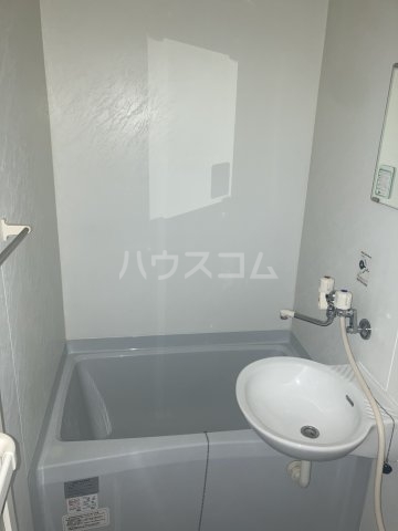 13/25 浴室