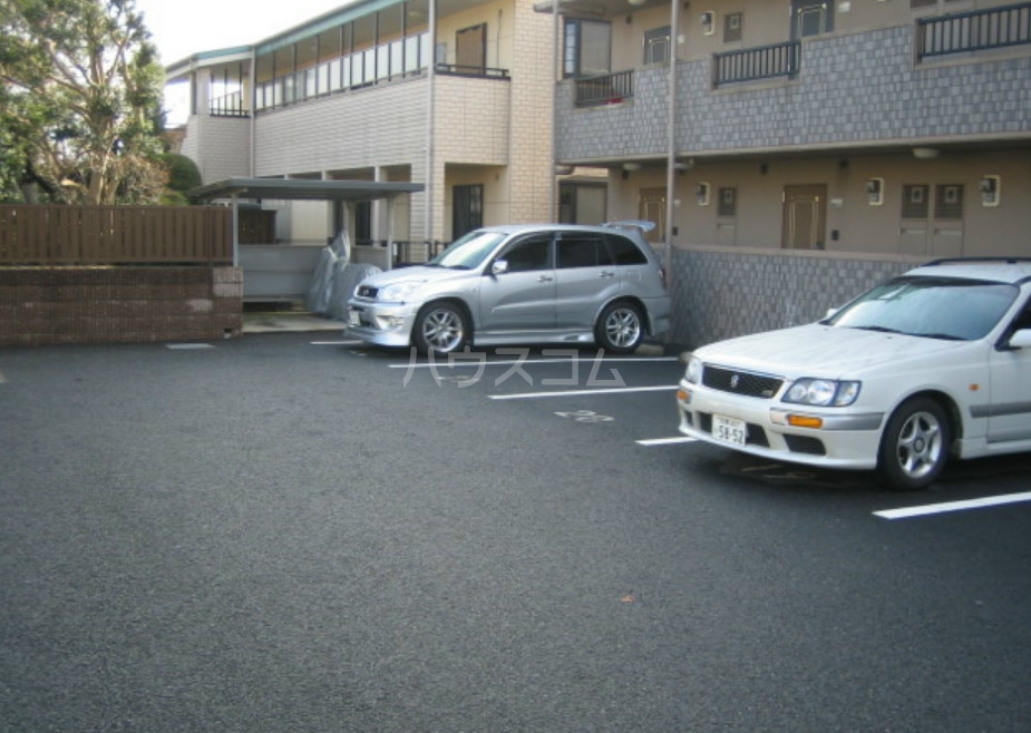 14/22 駐車場